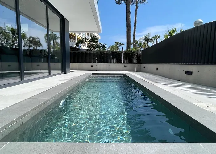 Rentalmar Families Only Apart Otel